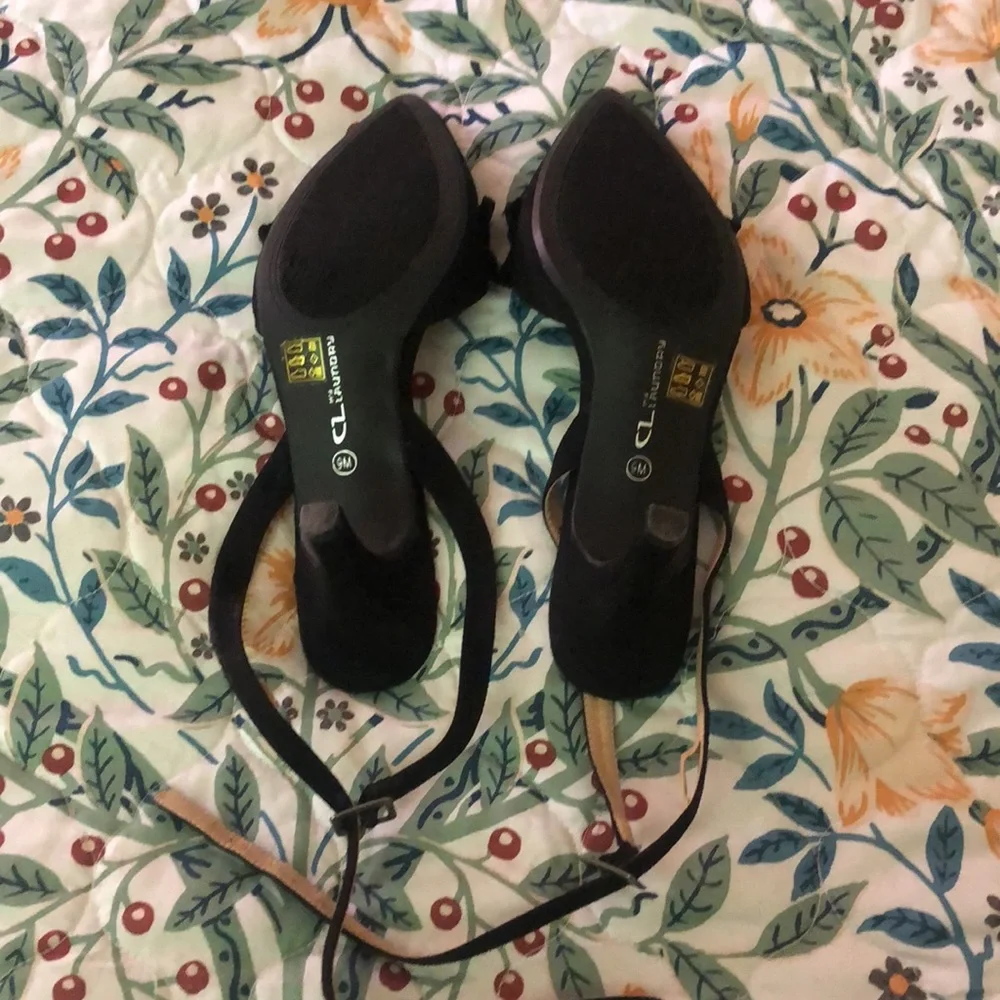 CL Black kitten heels - Picture 4 of 6